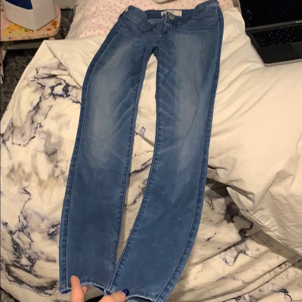 A&F blue denim jeans super skinny